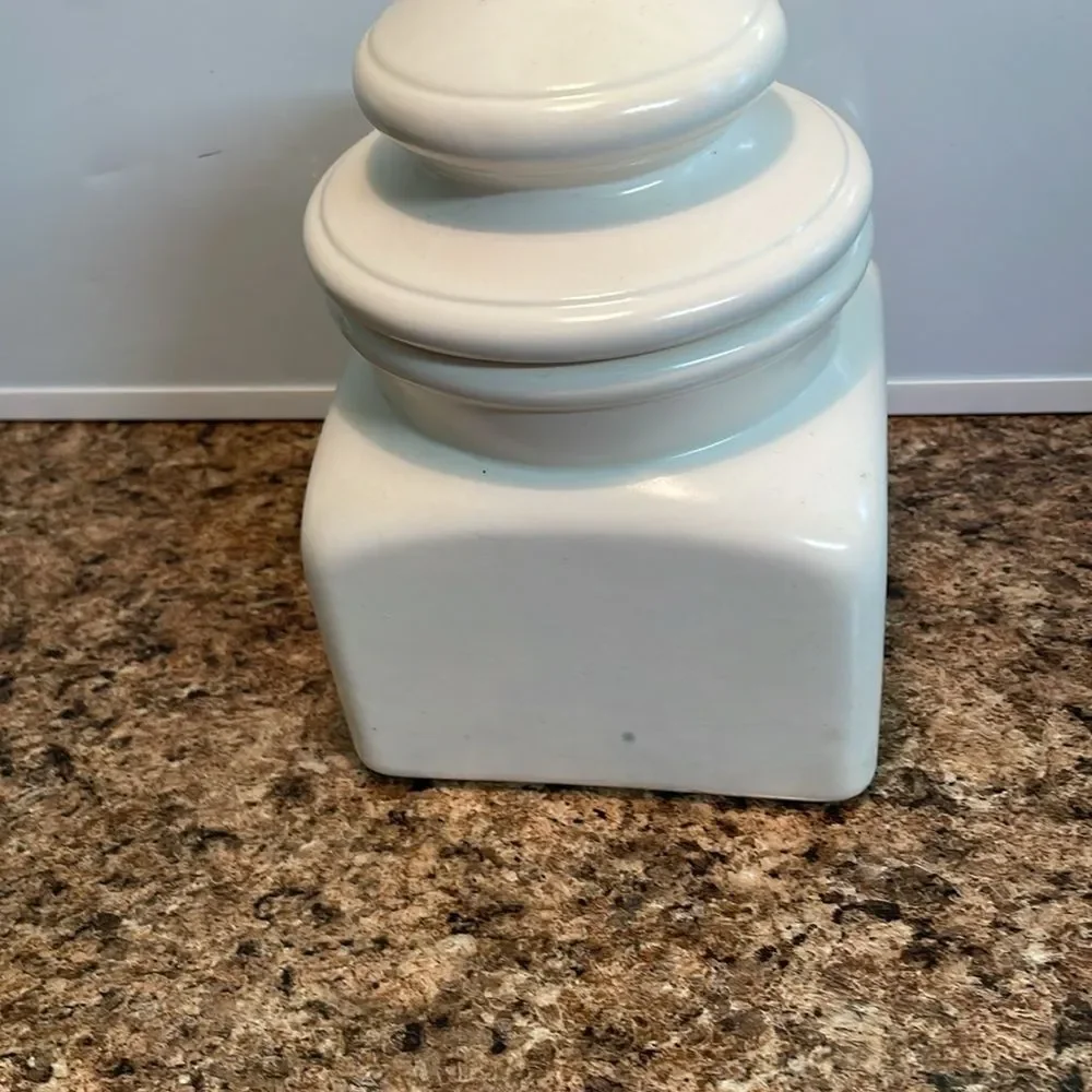 Vintage White Ceramic Food Storage Jar with Fruit‎ Motif